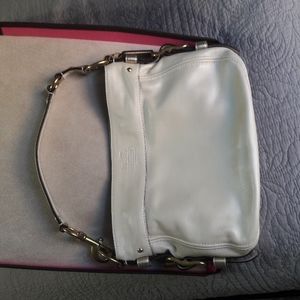 Coach like new used once pearl/gold baby blue inside